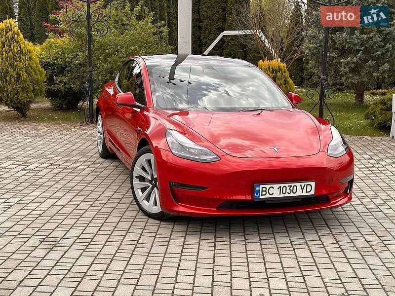 Tesla Model 3 2023