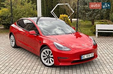 Седан Tesla Model 3 2023 в Самборе