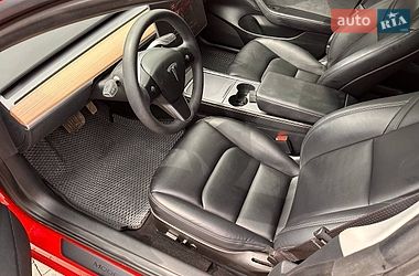 Седан Tesla Model 3 2023 в Самборе