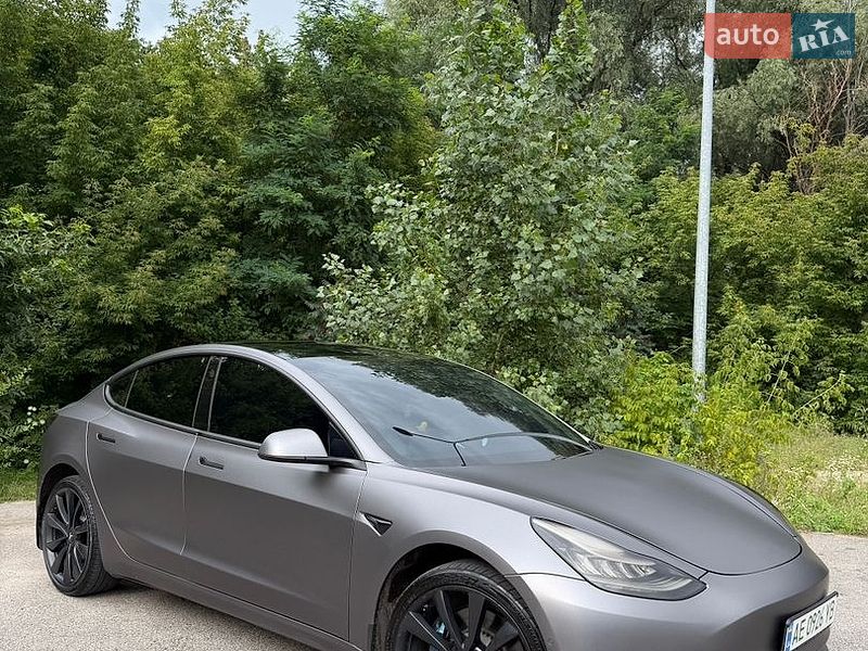 Седан Tesla Model 3 2020 в Днепре