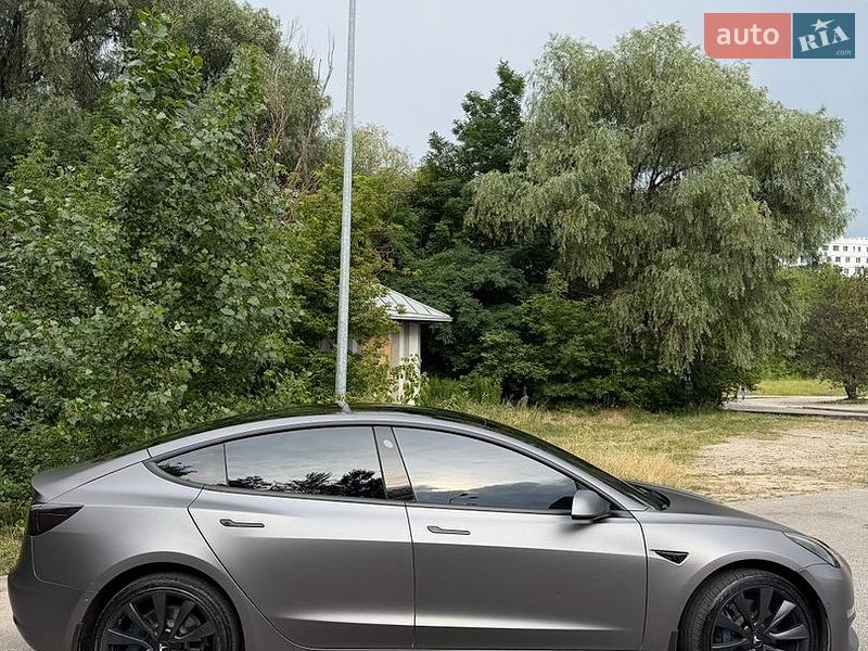 Седан Tesla Model 3 2020 в Днепре
