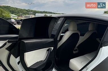 Седан Tesla Model 3 2020 в Днепре