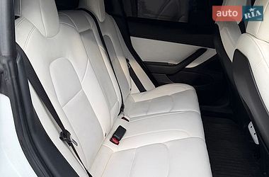 Седан Tesla Model 3 2020 в Днепре