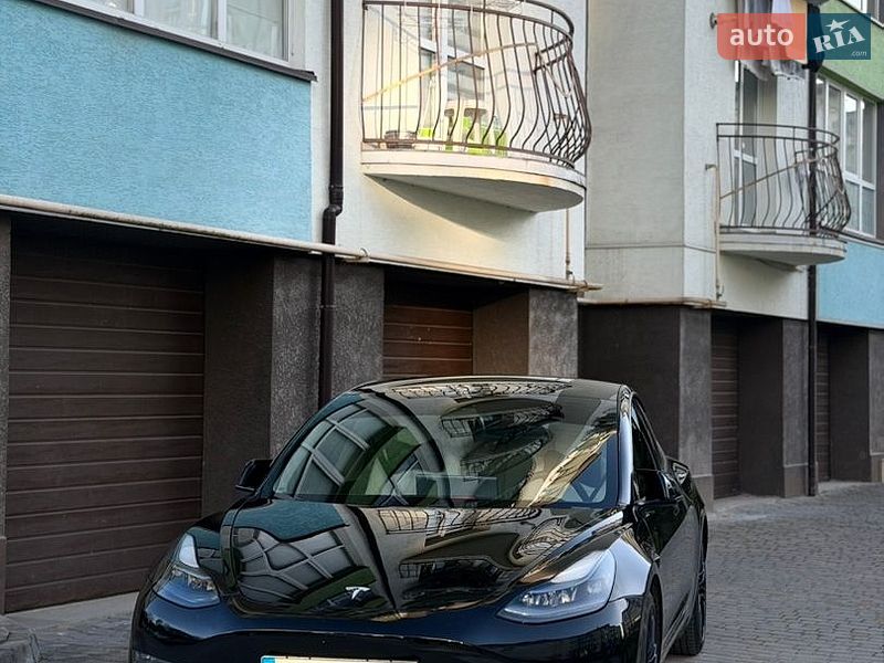 Седан Tesla Model 3 2021 в Івано-Франківську фото Седан Tesla Model 3 2021 в Івано-Франківську