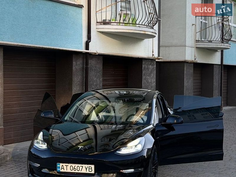 Седан Tesla Model 3 2021 в Івано-Франківську фото 15 Седан Tesla Model 3 2021 в Івано-Франківську