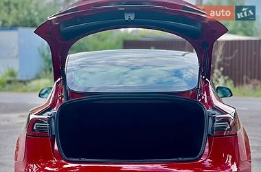 Седан Tesla Model 3 2021 в Вінниці