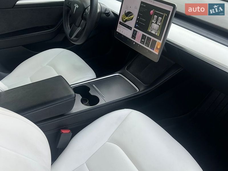 Седан Tesla Model 3 2021 в Виннице фото 28 Седан Tesla Model 3 2021 в Виннице