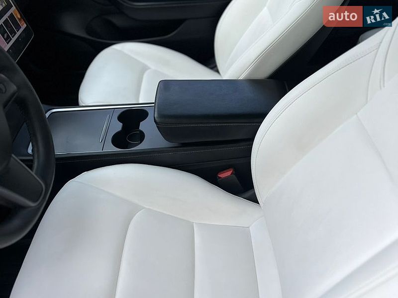 Седан Tesla Model 3 2021 в Виннице фото 29 Седан Tesla Model 3 2021 в Виннице