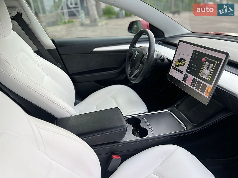 Седан Tesla Model 3 2021 в Виннице фото 32 Седан Tesla Model 3 2021 в Виннице