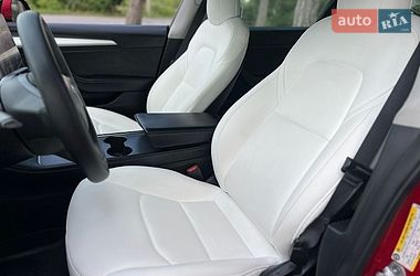 Седан Tesla Model 3 2021 в Вінниці
