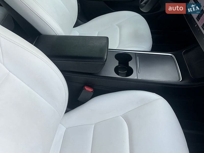 Седан Tesla Model 3 2021 в Виннице фото 37 Седан Tesla Model 3 2021 в Виннице