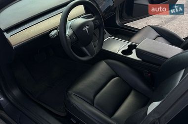 Седан Tesla Model 3 2021 в Сумах