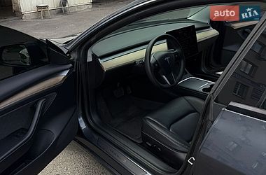 Седан Tesla Model 3 2021 в Сумах