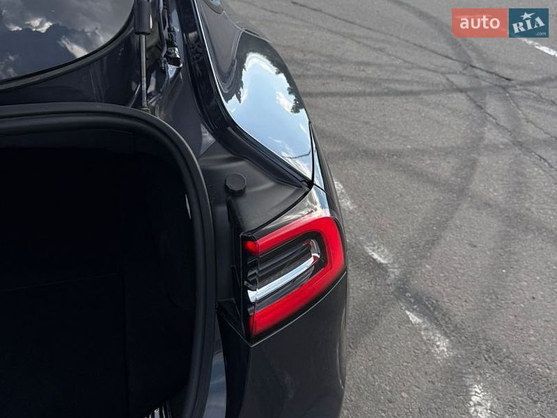Седан Tesla Model 3 2021 в Сумах