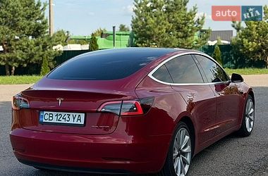 Седан Tesla Model 3 2018 в Пирятині