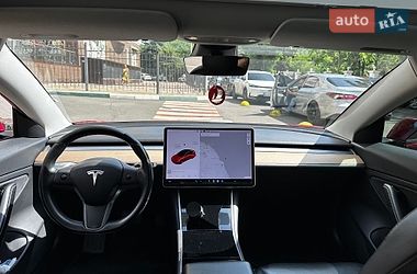 Седан Tesla Model 3 2018 в Одессе