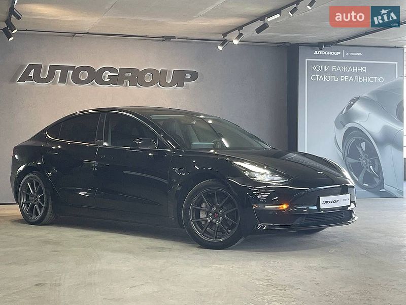 Tesla Model 3 2023