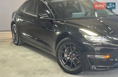Седан Tesla Model 3 2023 в Одессе