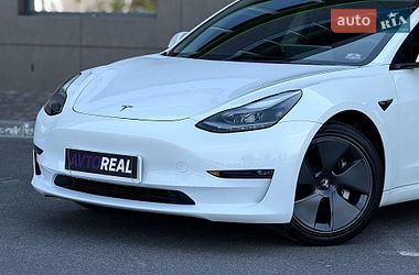 Седан Tesla Model 3 2022 в Кривом Роге