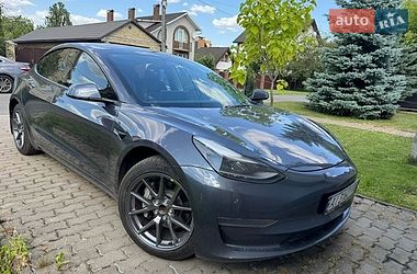 Седан Tesla Model 3 2023 в Киеве фото Седан Tesla Model 3 2023 в Киеве