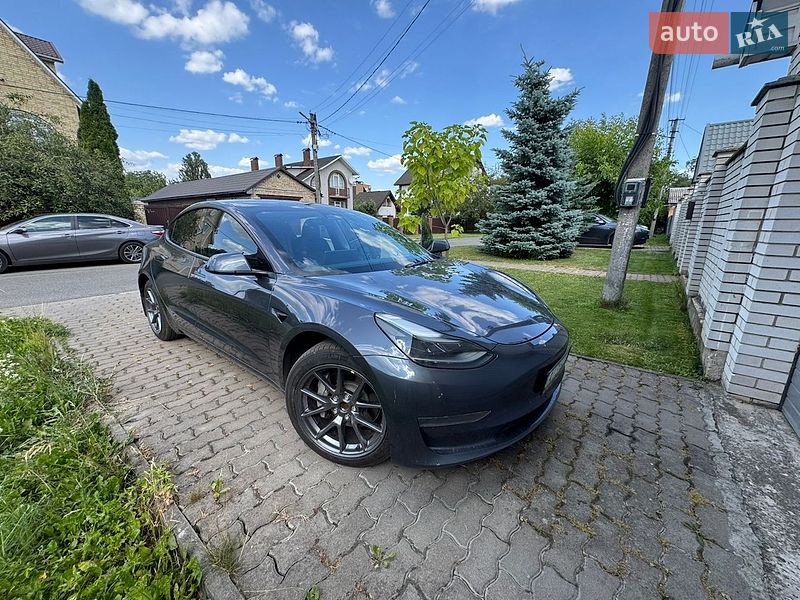 Седан Tesla Model 3 2023 в Киеве фото 3 Седан Tesla Model 3 2023 в Киеве