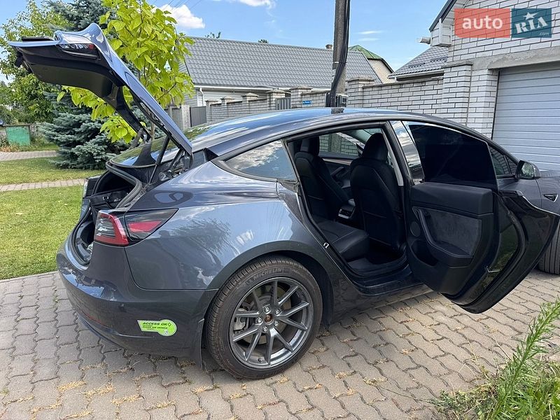 Седан Tesla Model 3 2023 в Киеве фото 4 Седан Tesla Model 3 2023 в Киеве
