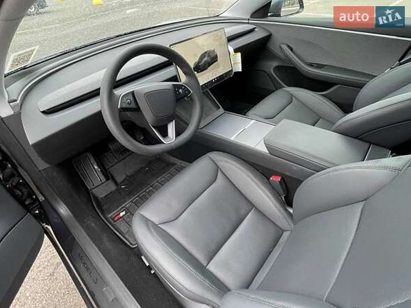 Седан Tesla Model 3 2024 в Киеве