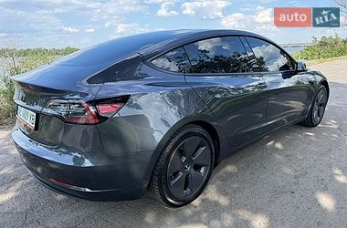 Седан Tesla Model 3 2023 в Днепре