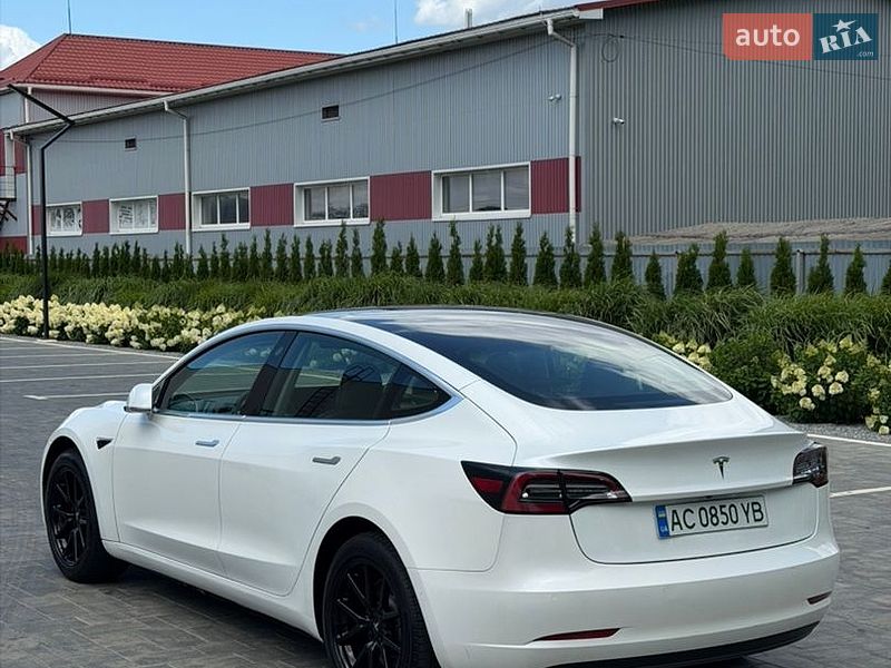 Седан Tesla Model 3 2020 в Луцьку фото 4 Седан Tesla Model 3 2020 в Луцьку