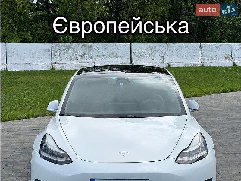 Седан Tesla Model 3 2020 в Луцьку фото Седан Tesla Model 3 2020 в Луцьку