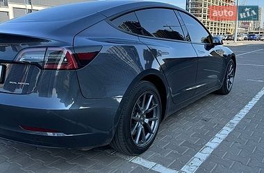 Седан Tesla Model 3 2022 в Києві