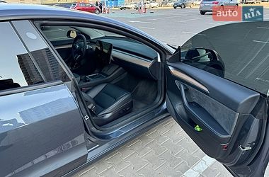 Седан Tesla Model 3 2022 в Києві