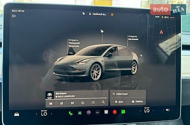 Седан Tesla Model 3 2022 в Києві