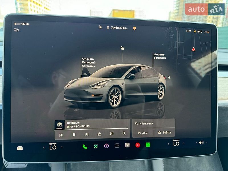 Седан Tesla Model 3 2022 в Києві