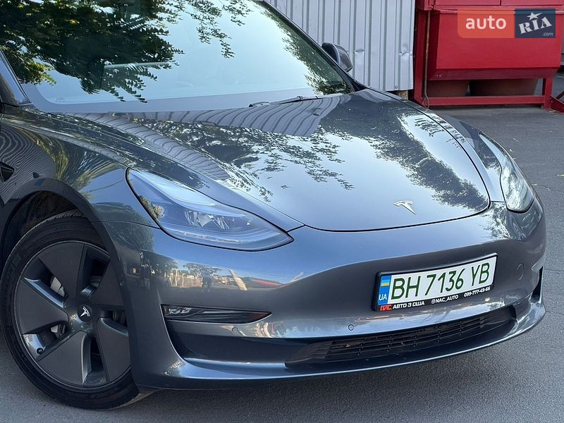 Седан Tesla Model 3 2022 в Одесі