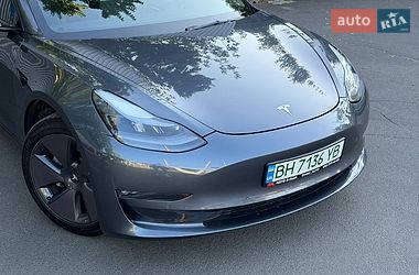 Седан Tesla Model 3 2022 в Одесі
