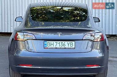 Седан Tesla Model 3 2022 в Одесі