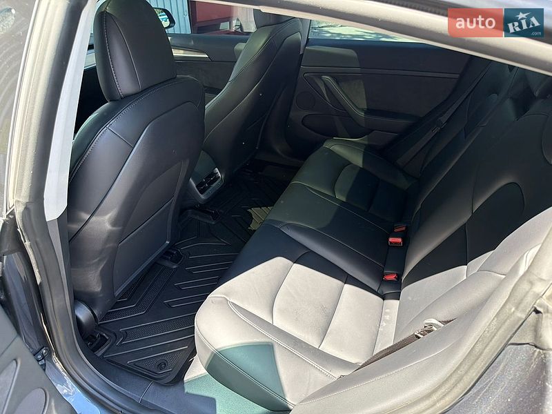 Седан Tesla Model 3 2022 в Одесі