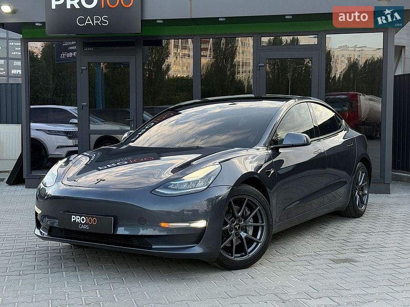 Седан Tesla Model 3 2022 в Киеве фото Седан Tesla Model 3 2022 в Киеве