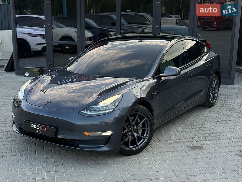 Седан Tesla Model 3 2022 в Киеве фото 4 Седан Tesla Model 3 2022 в Киеве