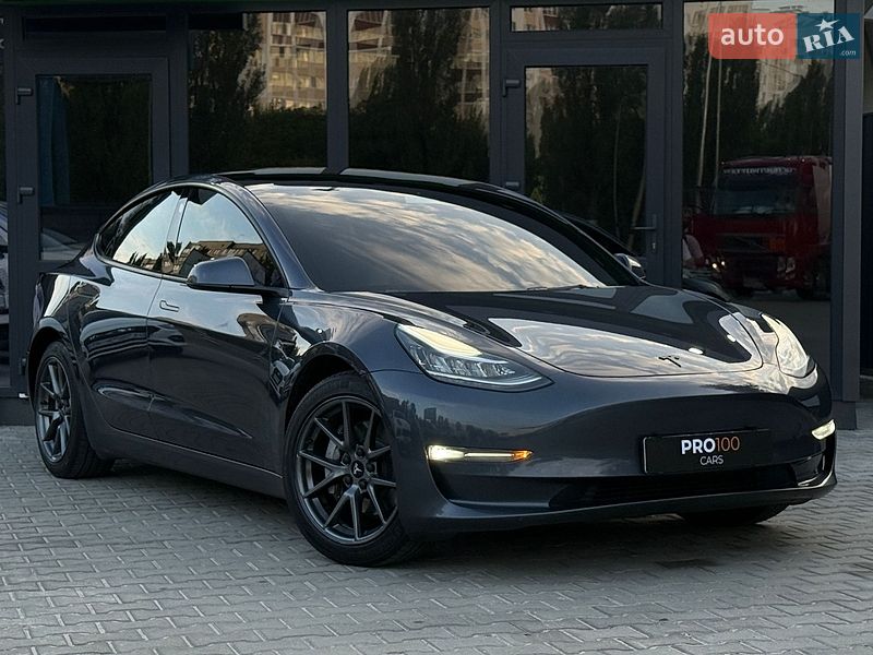 Седан Tesla Model 3 2022 в Киеве фото 10 Седан Tesla Model 3 2022 в Киеве