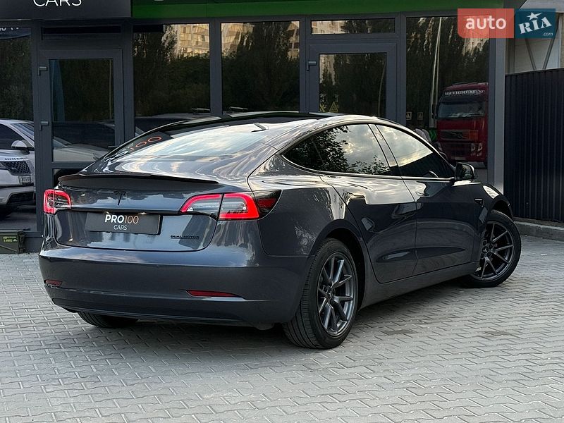 Седан Tesla Model 3 2022 в Киеве фото 17 Седан Tesla Model 3 2022 в Киеве