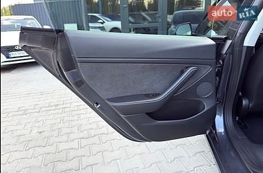 Седан Tesla Model 3 2022 в Киеве фото 27 Седан Tesla Model 3 2022 в Киеве