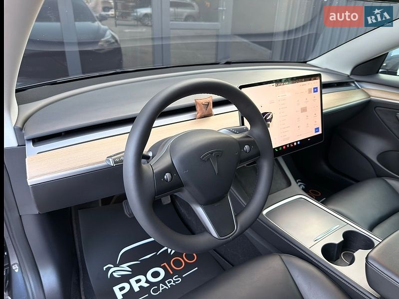 Седан Tesla Model 3 2022 в Киеве фото 26 Седан Tesla Model 3 2022 в Киеве