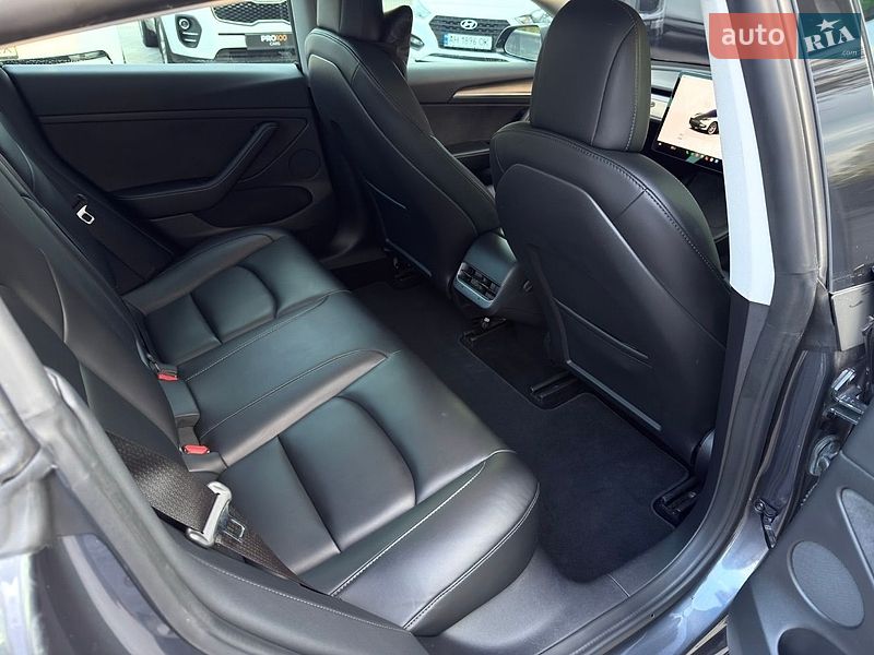 Седан Tesla Model 3 2022 в Киеве фото 30 Седан Tesla Model 3 2022 в Киеве
