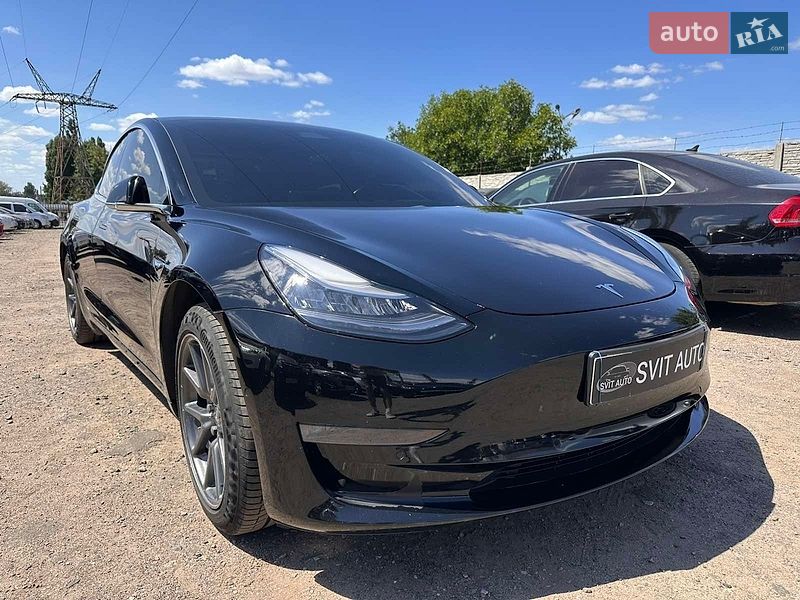 Седан Tesla Model 3 2019 в Миколаєві
