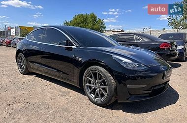 Седан Tesla Model 3 2019 в Миколаєві