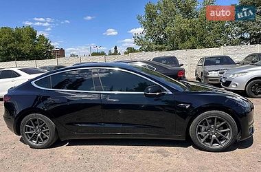 Седан Tesla Model 3 2019 в Миколаєві