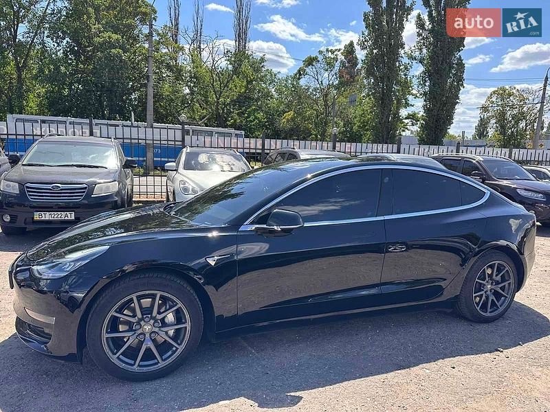 Седан Tesla Model 3 2019 в Миколаєві