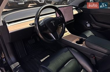 Седан Tesla Model 3 2019 в Миколаєві